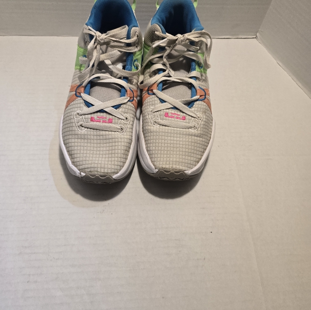 Women‎ basketball shoes